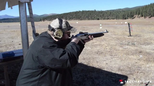 6 Shots in Less Than 1 Second With the Beretta 1301 Tactical Marine Shotgun