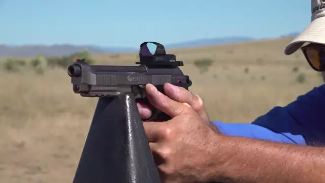 VIDEO: Shooting the New Beretta 92X Performance Carry Optic