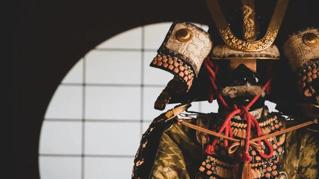 How to Cut With a Short Sword