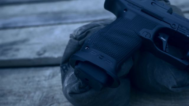 Check Out FGF June with Walther!