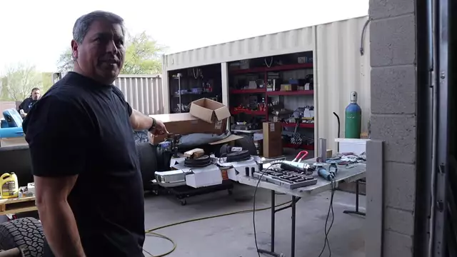 Paradise Customs Shop Tour