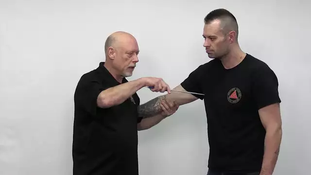 Street Smarts: Cuts vs Thrusts—Which are More Effective?